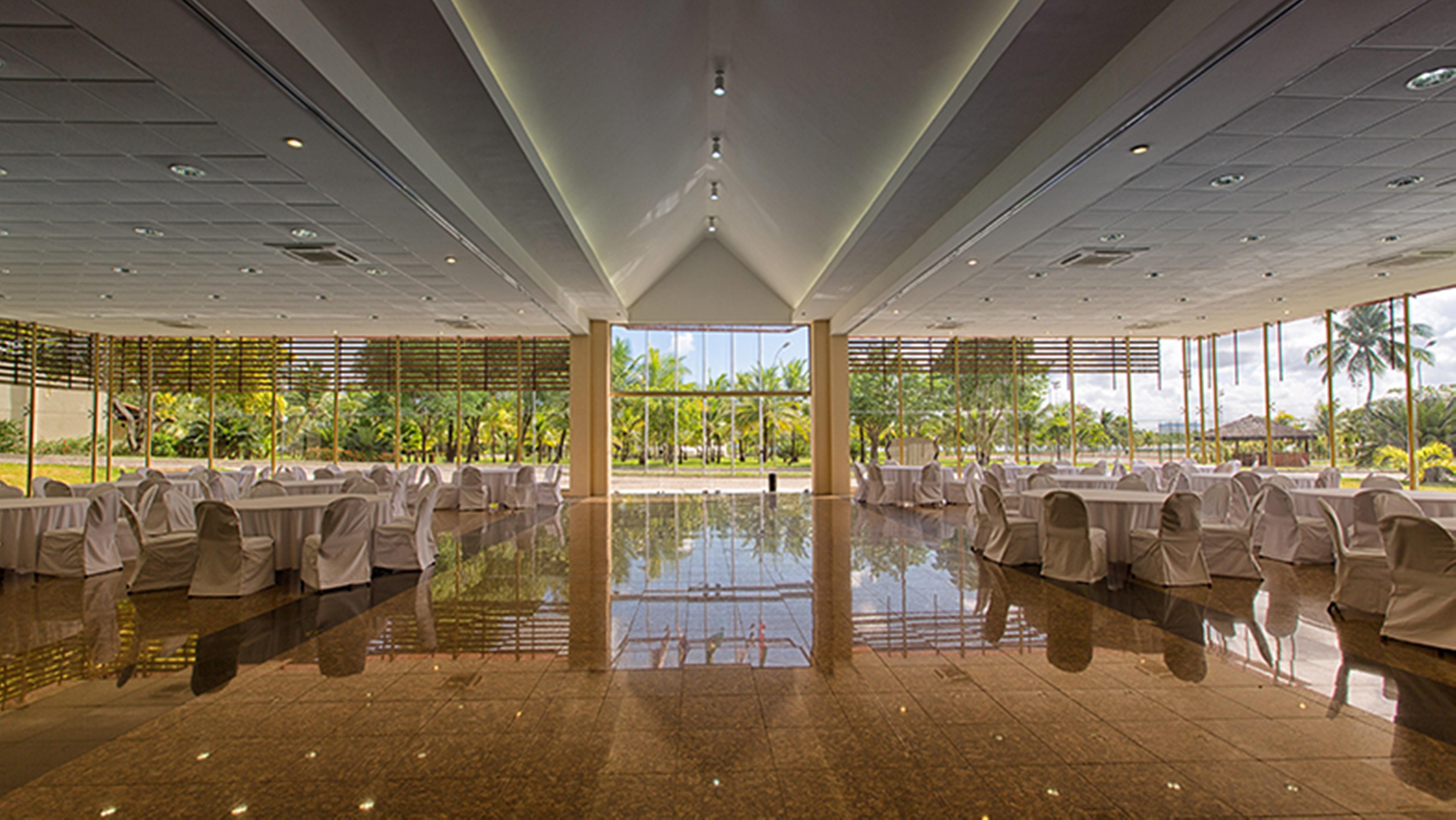 Vila Galé Eco Resort do Cabo - All Inclusive Cabo de Santo Agostinho Exteriér fotografie The interior of the ballroom